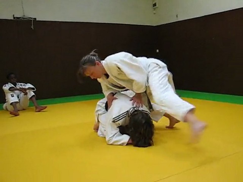 Cours du lundi 30 mai 2011