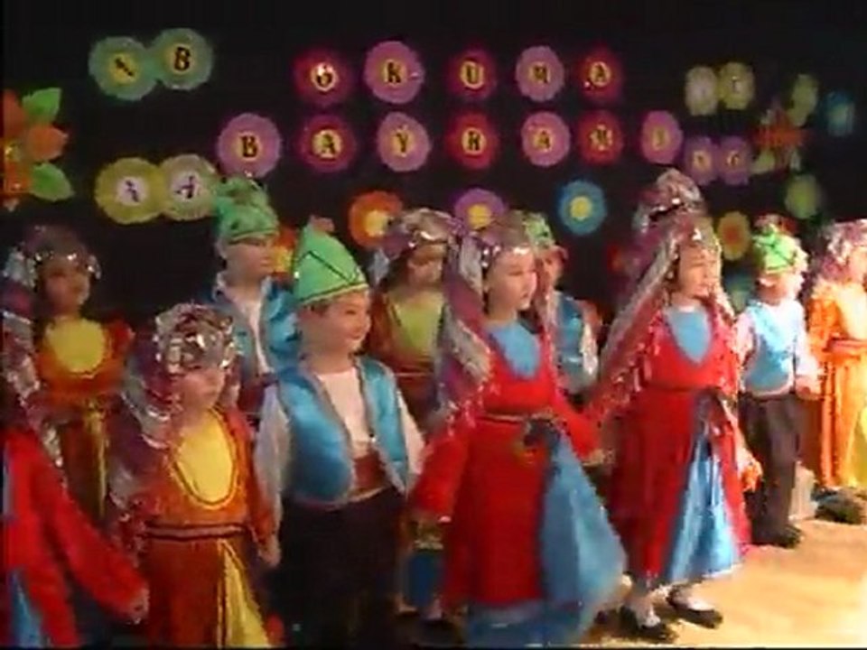 Abdurrahmangazi İlköğretim Okulu  Folklor Gösterisi
