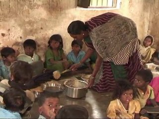 Oxfam warns of looming food crisis