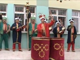 Siz Hiç Uçurtma Şenliğine Mehter Marşıyla Gittiniz Mi?