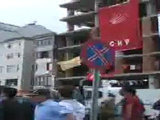 Artvin hopadaki olaylar Başbakanın konvoyuna saldırı.