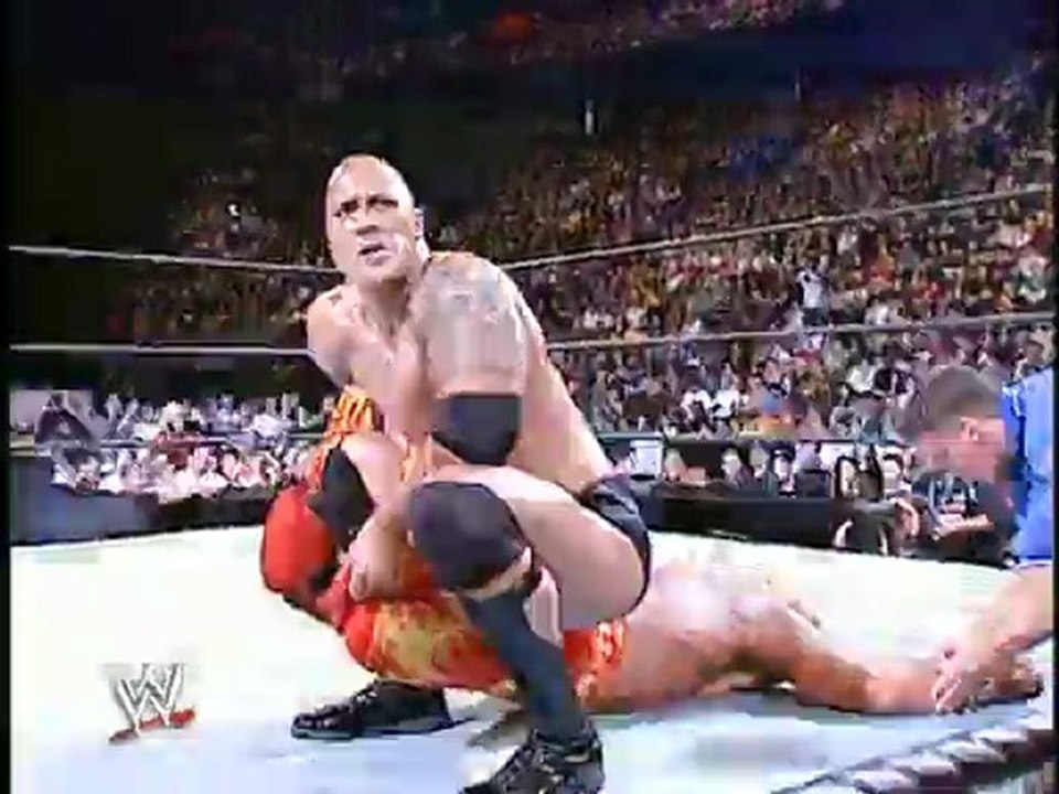 The Rock vs Hulk Hogan (No Way Out 2003)