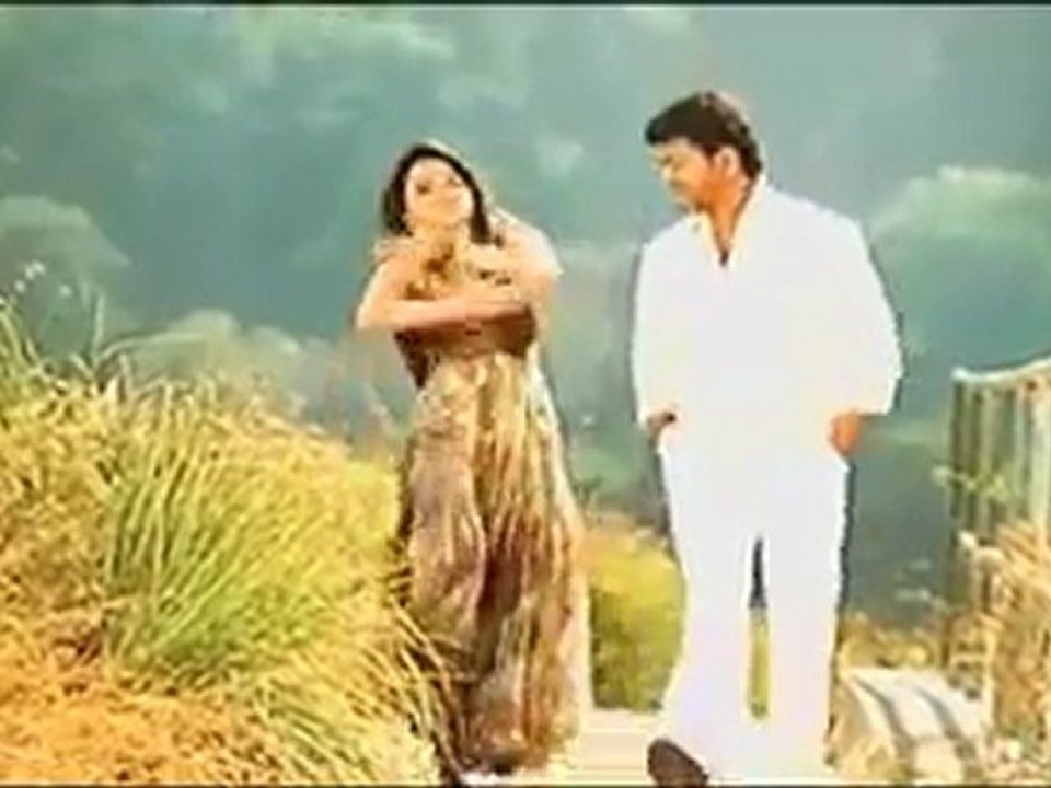 Siragadikkum Nilavu