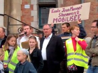 Bailleul : un pique-nique républicain pour dénoncer "la casse de l'école"