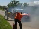 Italie 2011 - La Fiesta WRC d'Henning Solberg prend feu [ES3]