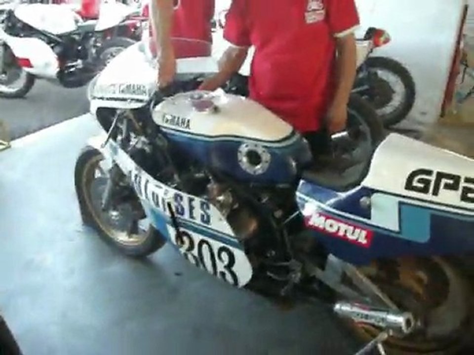 écurie gérald motos : moto légende 2011