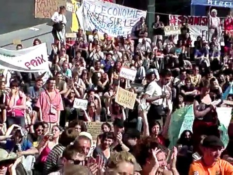 Les indignés le 29 Mai à Paris 17h11 (2011) pour une Prise de la Bastille par Démocratie réelle maintenant !