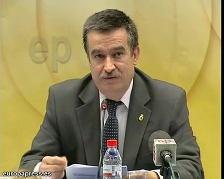 Denuncia diferencias salariales entre médicos