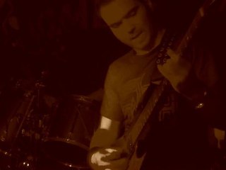 Picture  Howling Forest  Live