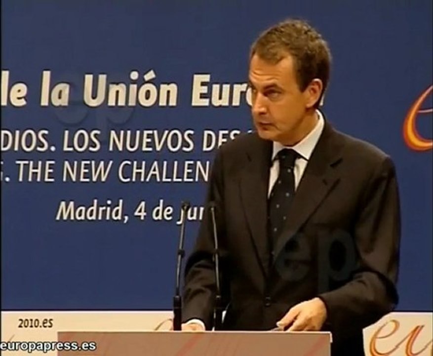 Zapatero defiende la propiedad intelectual