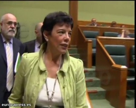 López defiende la integración de las cajas vascas