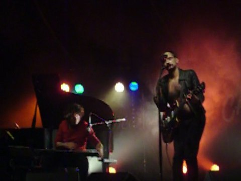 DIMONE à MONTAUBAN Festival ... Alors Chante! Magic Mirrors le 1 Juin 2011