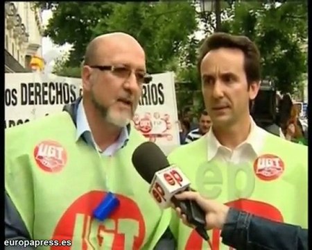 Encadenados en Hacienda contra recortes