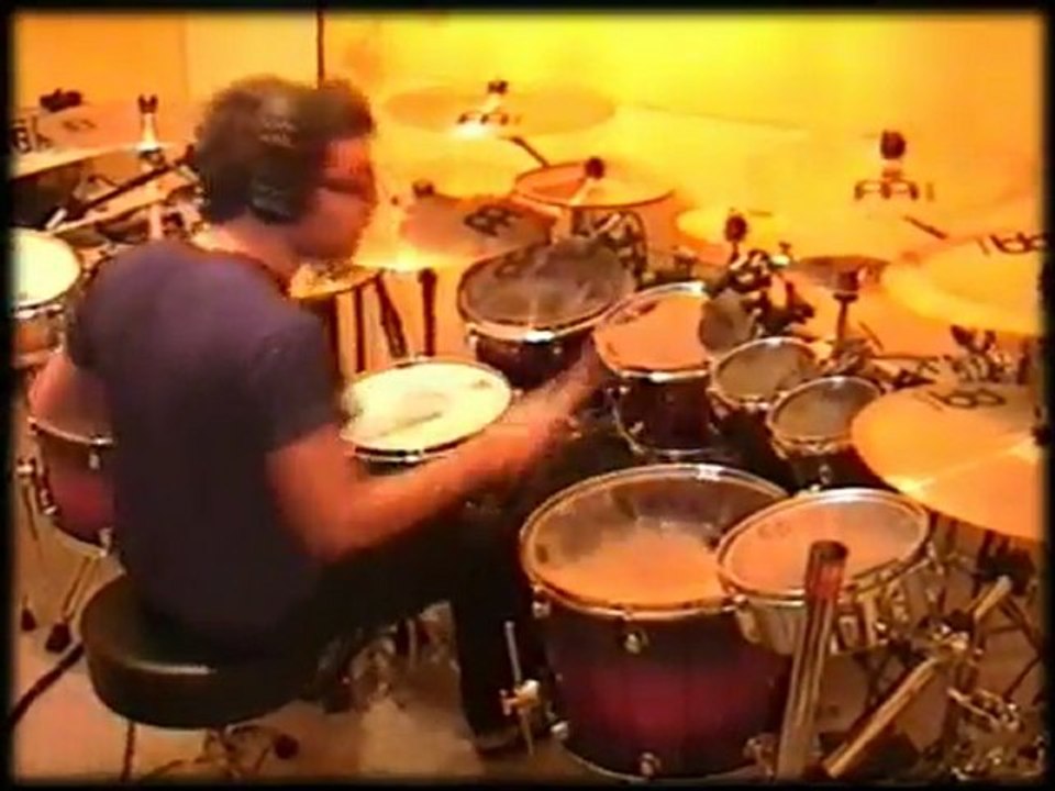 Vadrum - Meets Super Mario Bros 3 [Amaresh Rajaratnam]