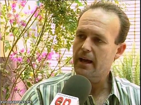 Absuelto de abusar de su hija y pide su custodia