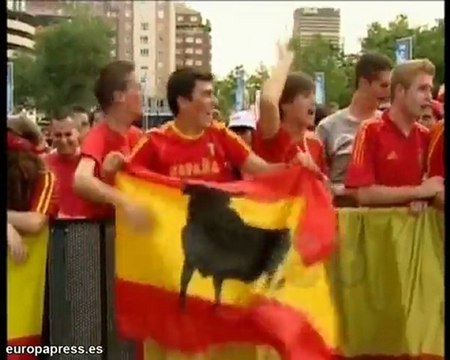 Bisbal y Bustamante cantarán para 'La Roja'
