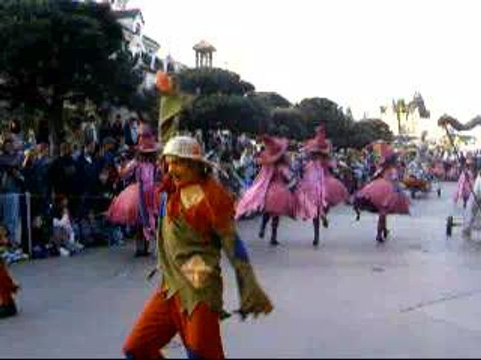 parade halloween 1