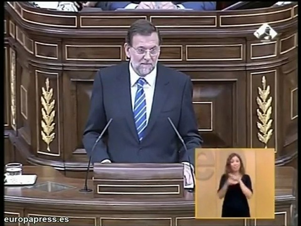 Rajoy pide a Zapatero que convoque elecciones