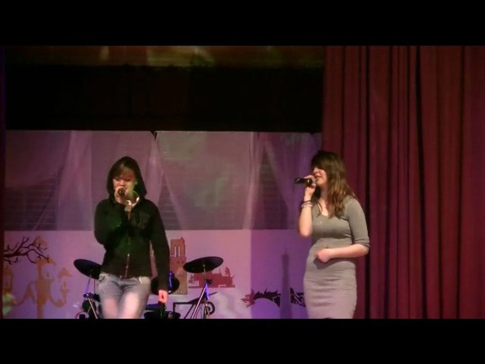 20110521 - Justine & Vanessa - Overboard