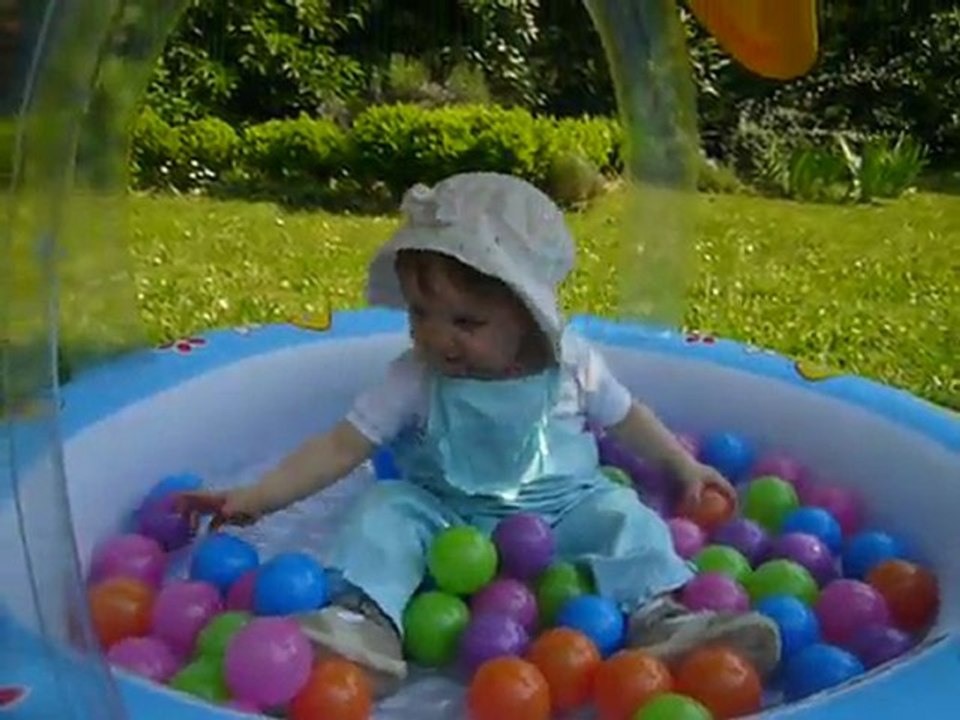 Piscine a boule
