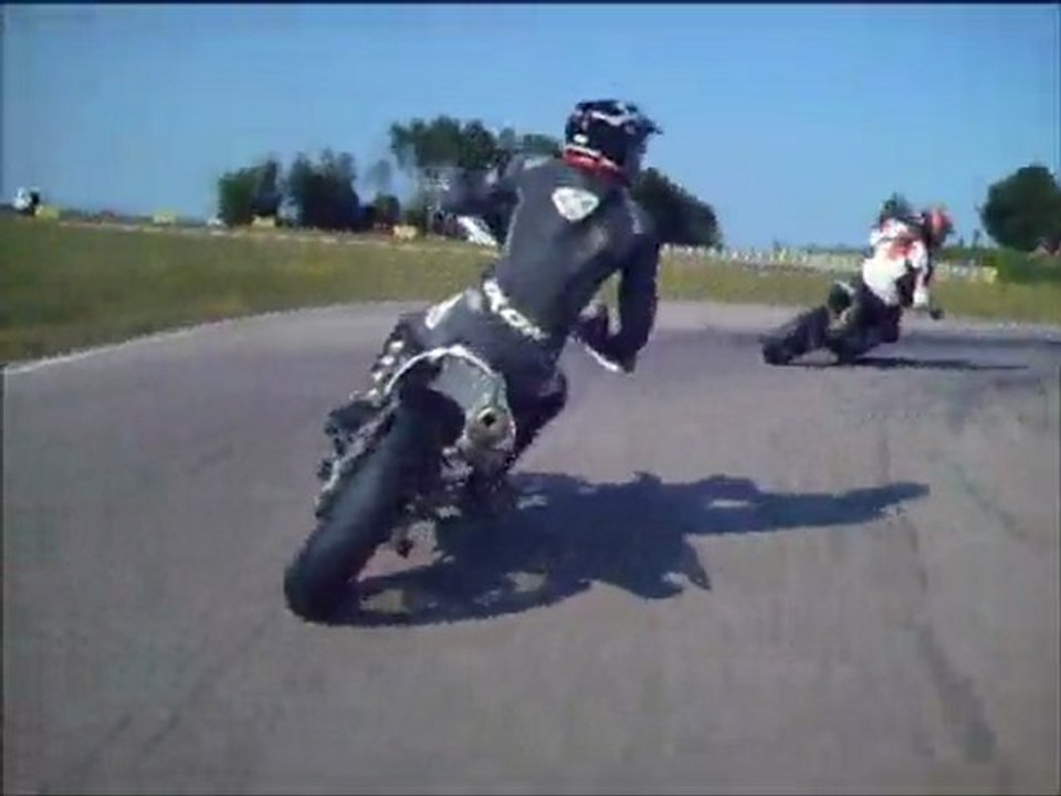 Mirecourt , baston YZ , biouman , Buz et ma pomme