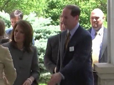 Arabic-Web-Can Sarah Palin rev up the Republican race?