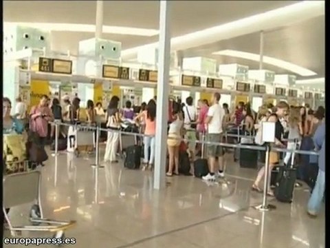 Controladores militares para cubrir las bajas