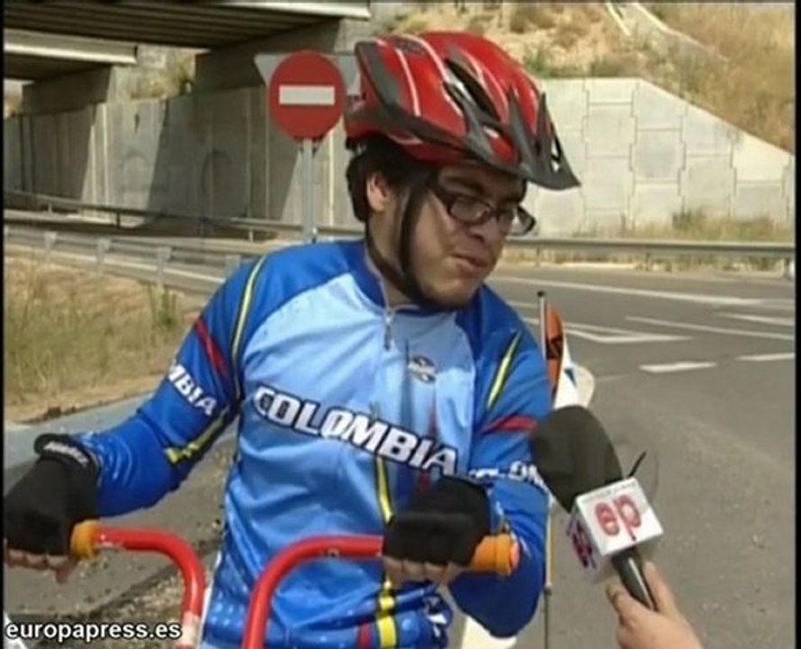 Un joven con parálisis recorre el Camino