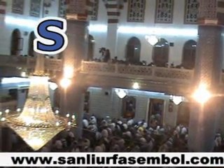 Camiler Doldu Taştı