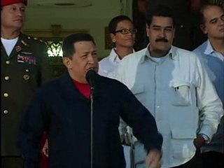 Recuperación del Presidente Chávez continúa y retoma actividades públicas