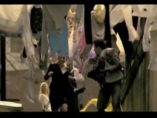 Lousy job: banker chased by angry customers