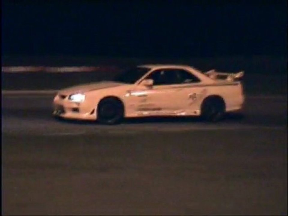Bapteme de drift skyline R34GTT