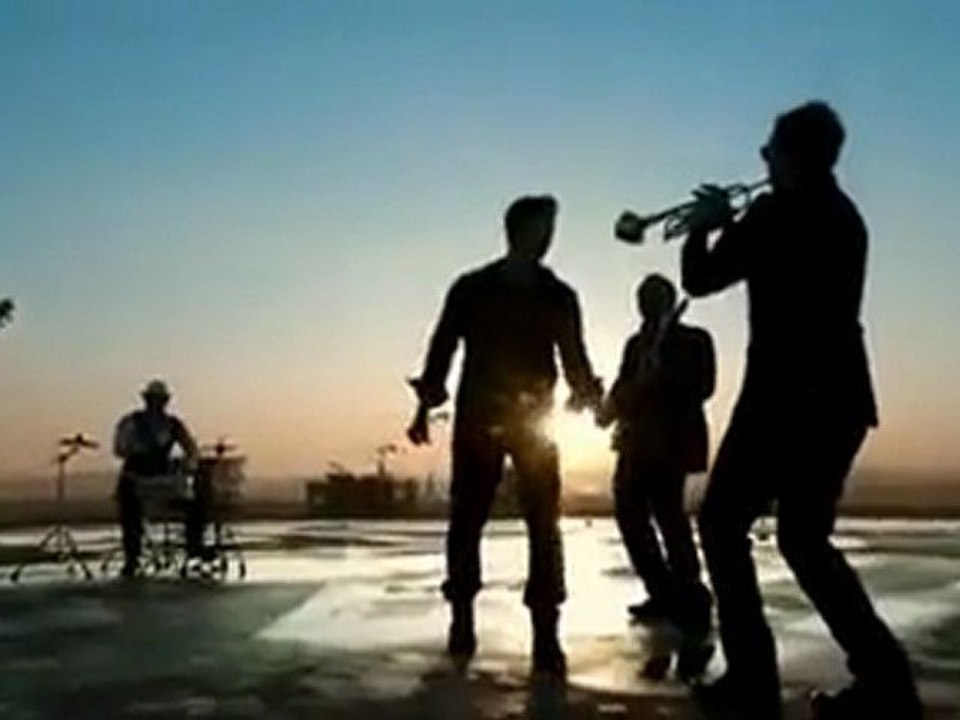 Gökhan Keser ft. Sıla - Hadi Ordan | 2011 Orjinal Klip