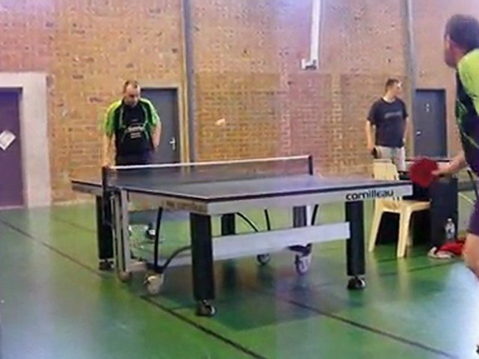 Tournoi interne tennis de table 2011 vidéo 2