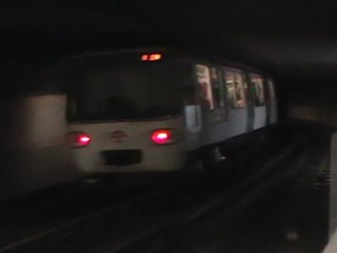 MPL75 : Départ de la station Bellecour sur la ligne A du métro de Lyon