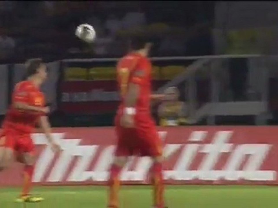 Keane sets Irish eyes smiling