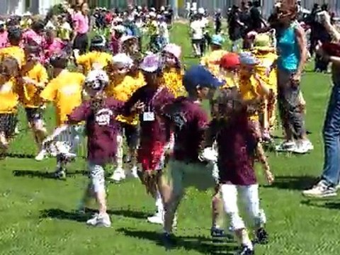 20110517 Rencontre athletisme Nico danse 1 Merignac