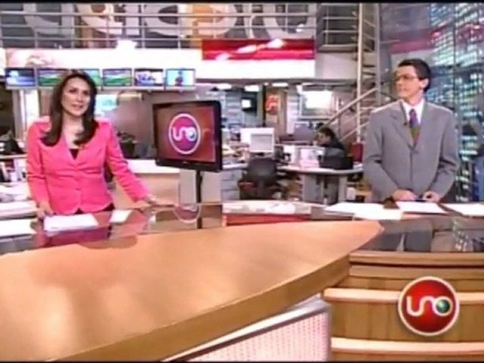 20110604 Primera Emisión de Noticias Uno con Silvia Corzo