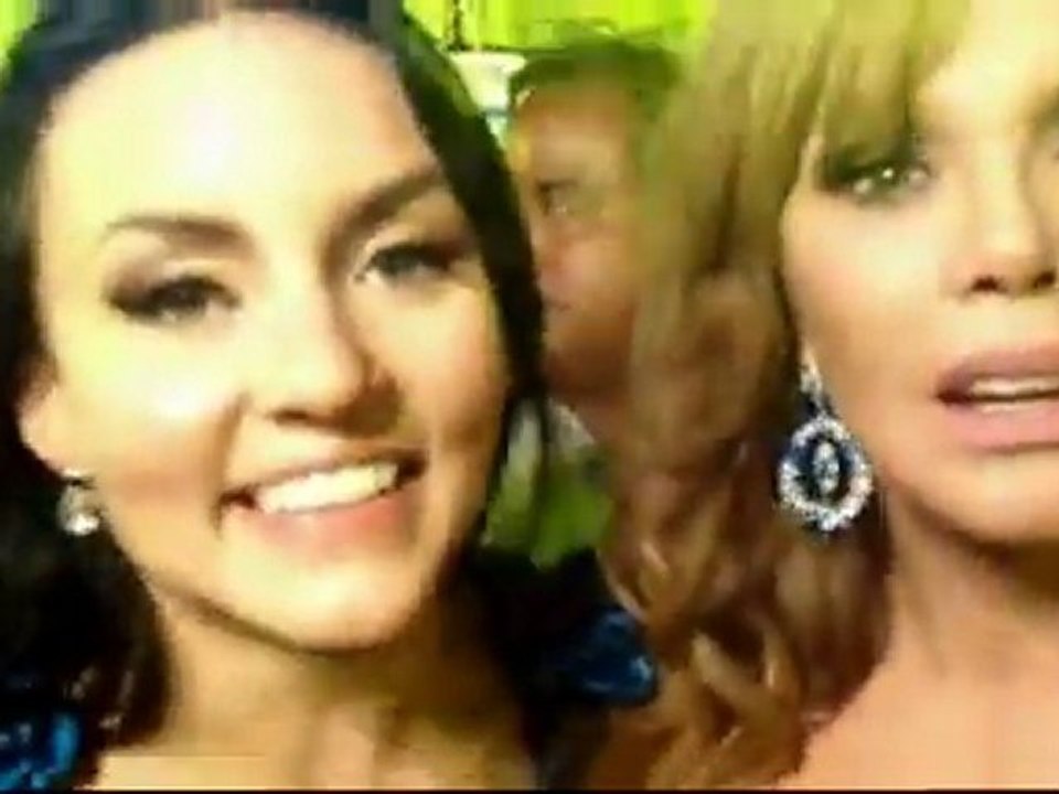 Lucía felicitó a Angelique por su premio