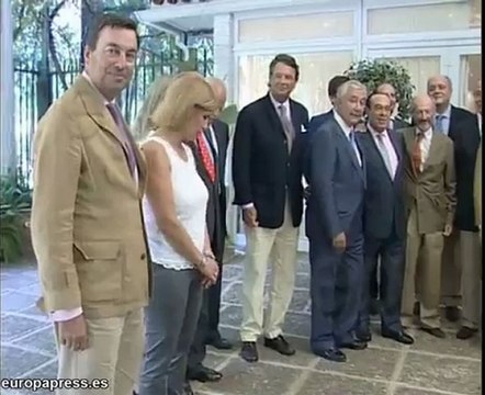 Javier Arenas con la Plataforma del Toro