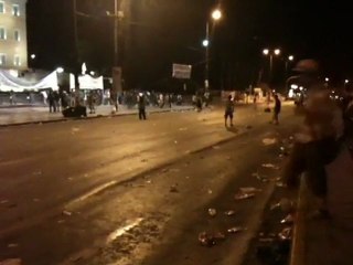 Ποδόσφαιρο μπροστά από τη Βουλή