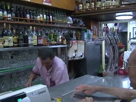 Portugal swings right in early election after bailout