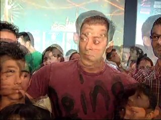 Salman Khan’s Production Chillar Party To Be IIFA’s Opening Film – Latest Bollywood News