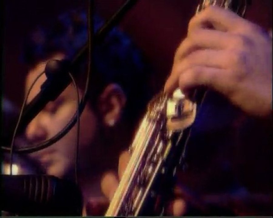 Yonca Lodi- Performans-Çözemedin- kral tv