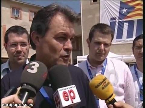 Artur Mas arremete contra el PSC y el PP