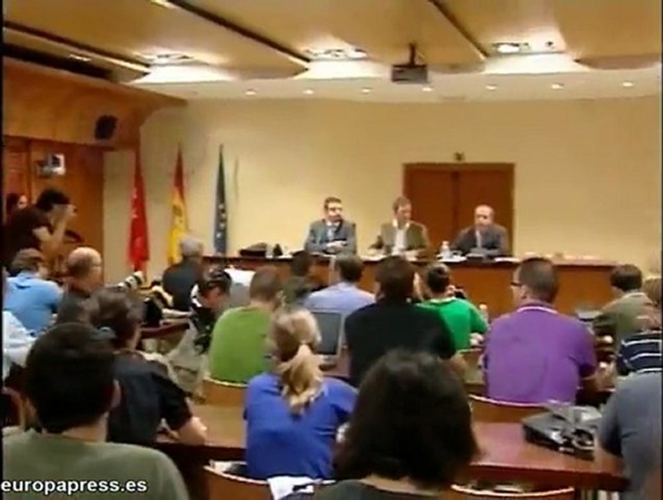 Controladores explican motivos de la huelga