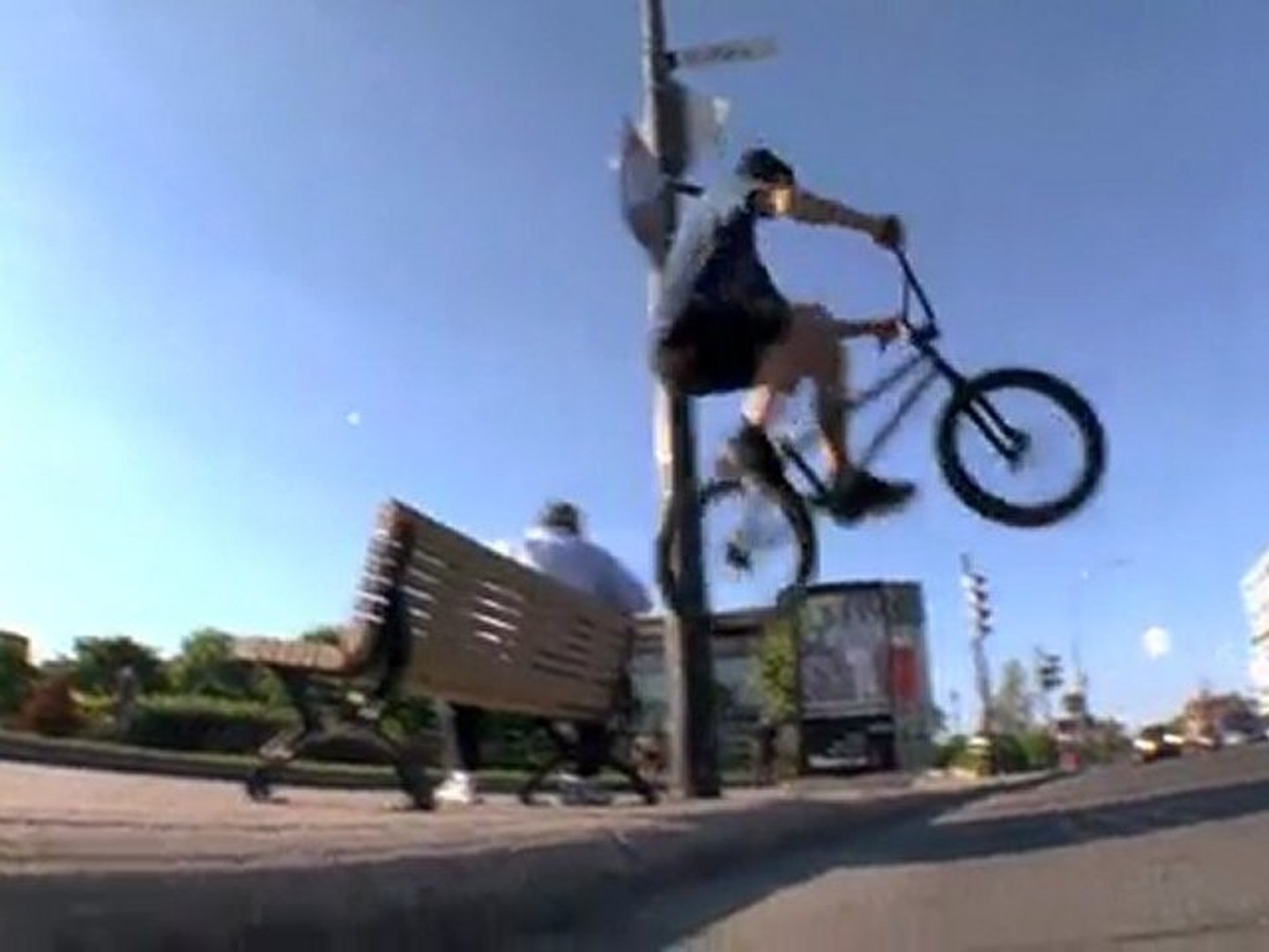 ⁣Qc Krew Bmx street session