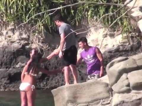 Celebrity Vacation Style Tips