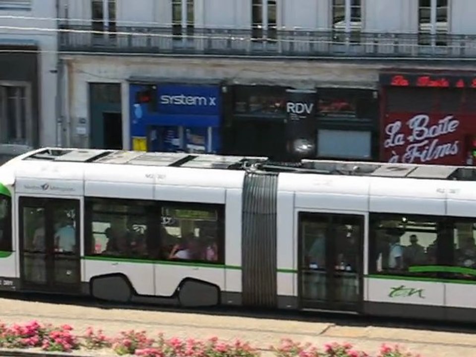 Nantes : croisement tram