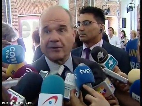 Chaves insta a Rajoy a dimitir